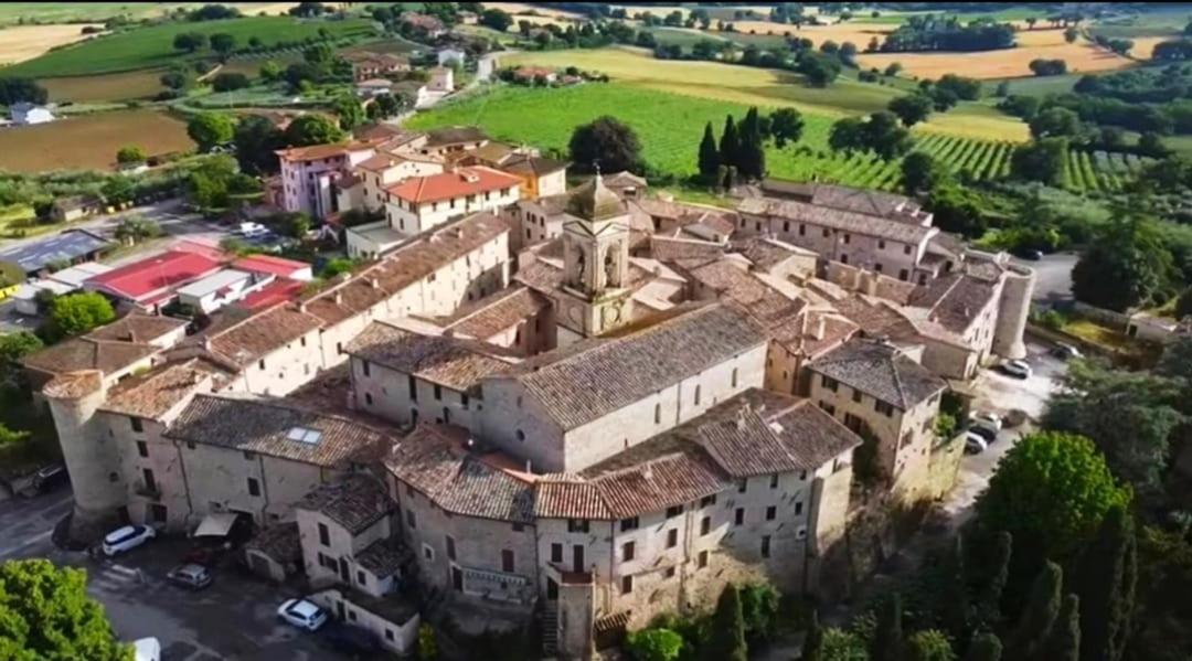 Antica Dimora Vicolo Del Tempio Hotel Spina Exterior foto